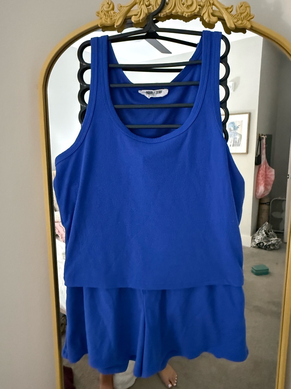 Double Zero Tank and Shorts Set, Size Large top, Size Medium Shorts